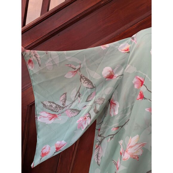 Belle Kim Gravel Green Floral Beaded Tunic Top Embroidered VNeck Bell Sleeves 2x - Picture 4 of 5